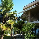 Apollonio דירה